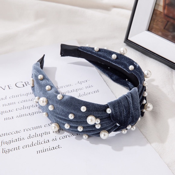 Pearl Headband - Picture 4 of 4